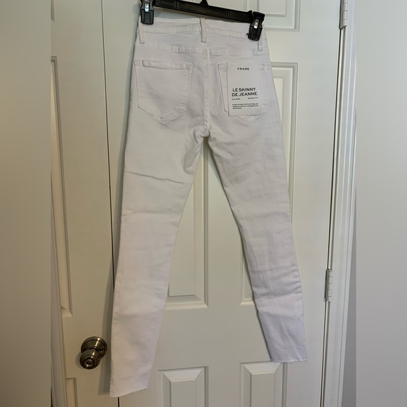NWT Frame Le Skinny De Jeanne Raw Stagger hem in Blanc - Picture 3 of 6